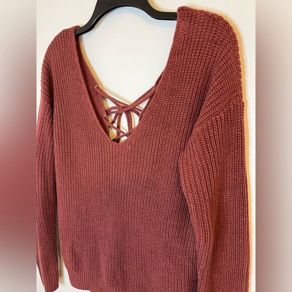 Love by Design Chunky Knit Tie Back Sweater Size Small - Picture 3 of 7